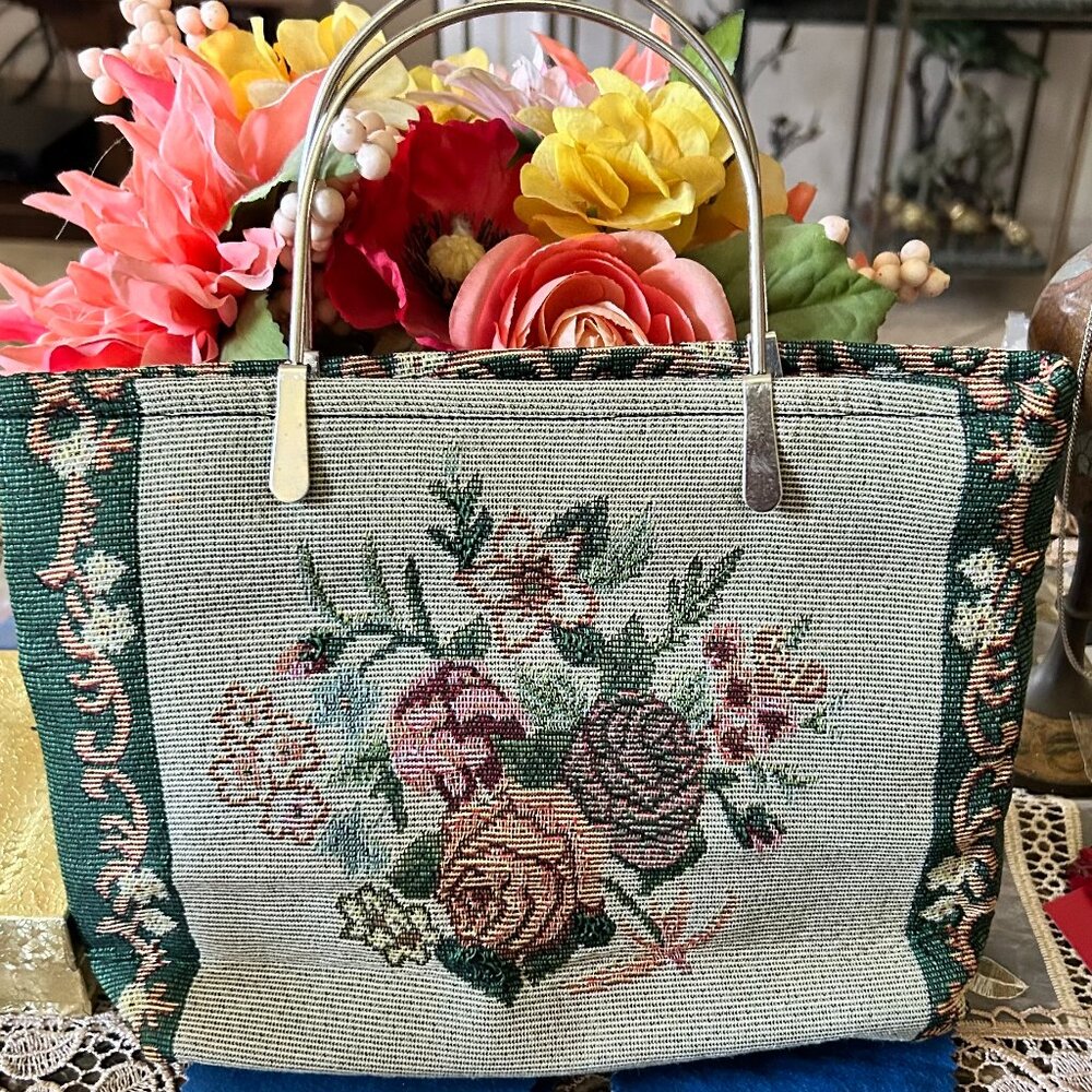 Vintage Floral Tapestry Handbag - Picture 7 of 7